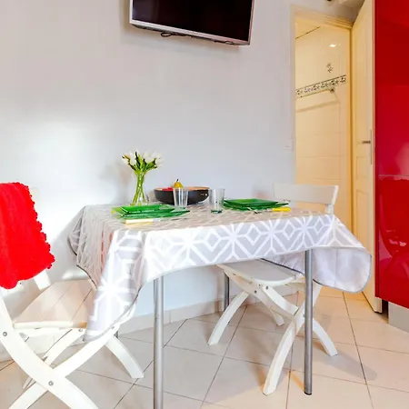 Hautpoul By Interhome *